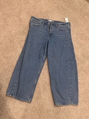 Two pairs of Abercrombie barrel jeans. Size 31 SHORT.
